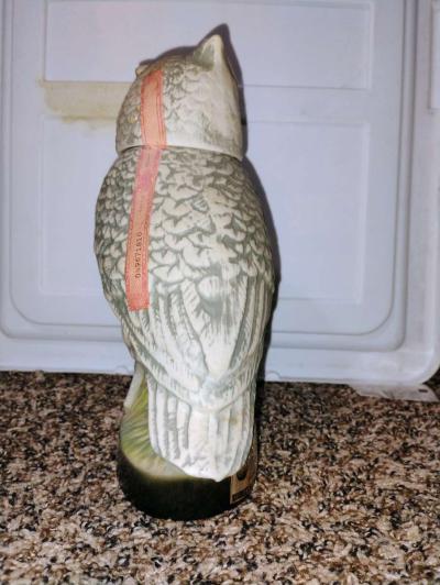 1979  collectible Jim Beam owl decanter empty  flawless - Thumbnail 5