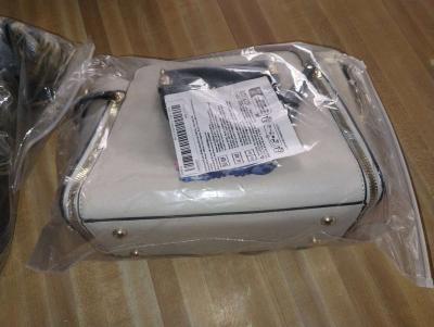 womens or little girls purses only one and its stitch on it - Clyde, Texas