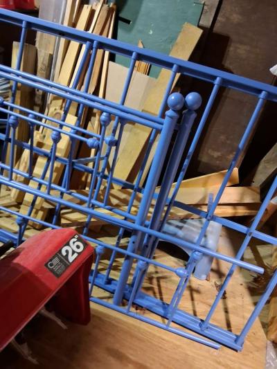 twin Day Bed and mattress - Thumbnail 5