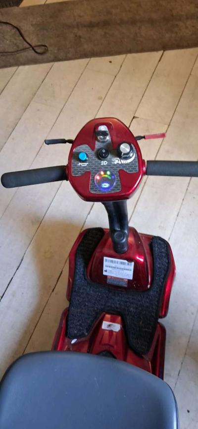 Mobility scooter - Thumbnail 2