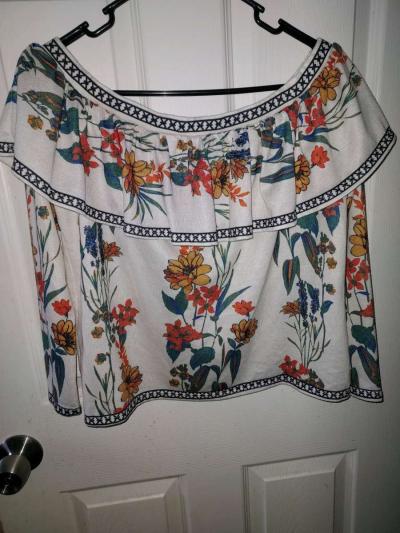 Floral off the shoulder top - Thumbnail 5