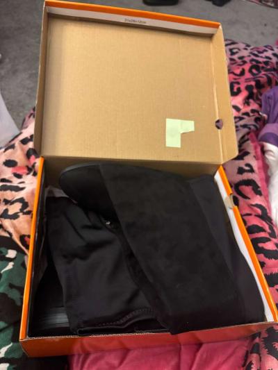 black high knee boots - Thumbnail 2