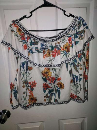 Floral off the shoulder top - Thumbnail 2