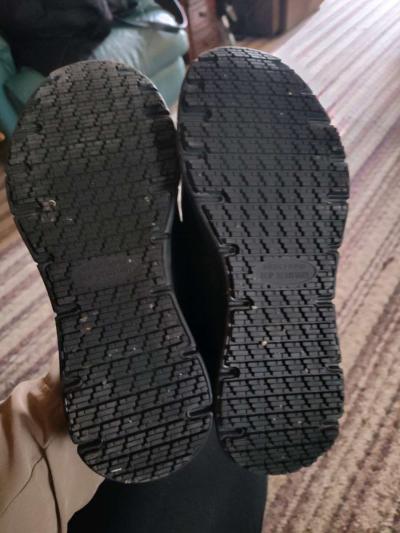 Sketchers Mens Work shoes Non slip Sz 9 - Thumbnail 4