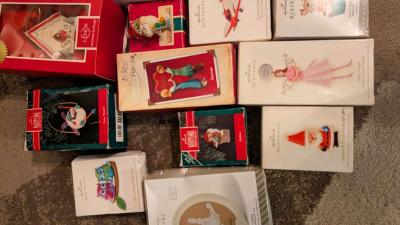 Hallmark collectible Ornaments - Thumbnail 5
