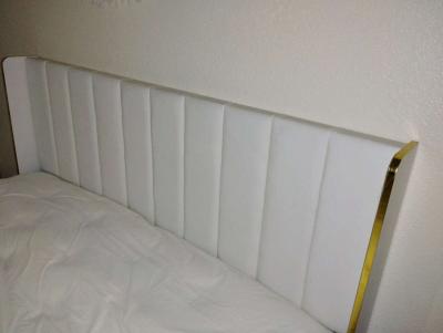 queen frame and headboard - Thumbnail 3
