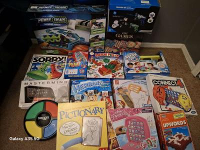 Garage Sale - Thumbnail 3