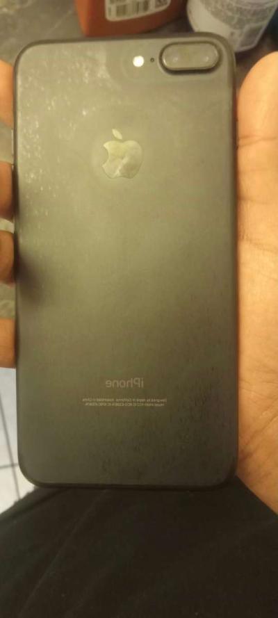 iPhone 7 Plus - Thumbnail 2