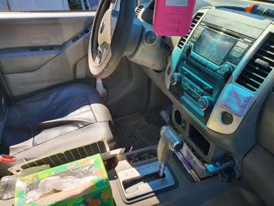 2010 nissan titan - Thumbnail 5