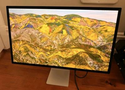 Apple Studio Display 27 with Standard Glass TiltAdjustable S - Thumbnail 4