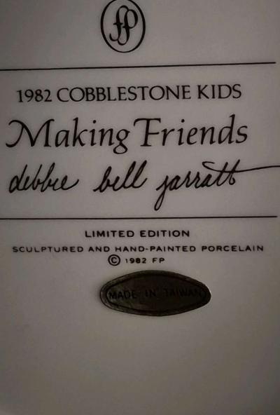 1982 LIMITED EDITION COBBLESTONE KIDS CERAMIC COLLECTIBLES - Thumbnail 3