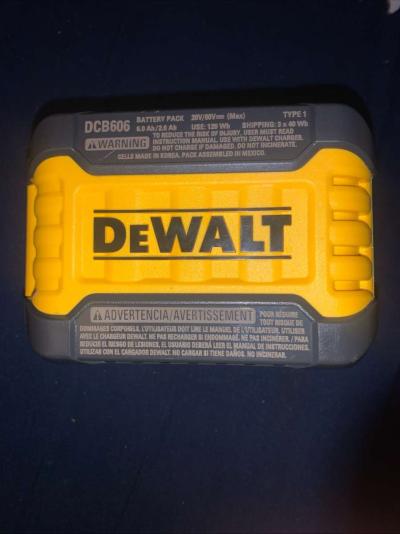 Dewalt DCB606 Flex Volt 20V 60V Max 6AH Battery - Thumbnail 4