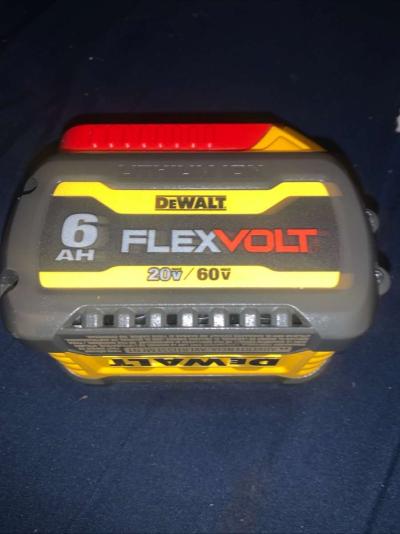 Dewalt DCB606 Flex Volt 20V 60V Max 6AH Battery - Thumbnail 2