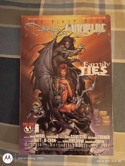 Hitchblade Comic Book - Thumbnail 2