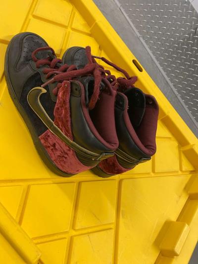 Nike dunks size9 bloody red velvet - Thumbnail 6