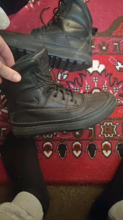 Nike boots - Thumbnail 3