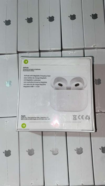 AirPods 3rd gen Sealed - Thumbnail 2