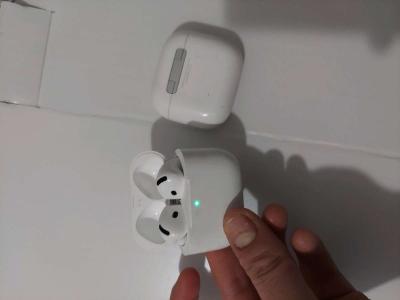 airpods for sell - Thumbnail 4