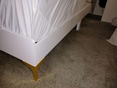 queen frame and headboard - Thumbnail 2
