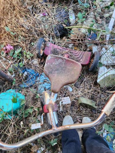 2 antique tricycles all metal - Thumbnail 5