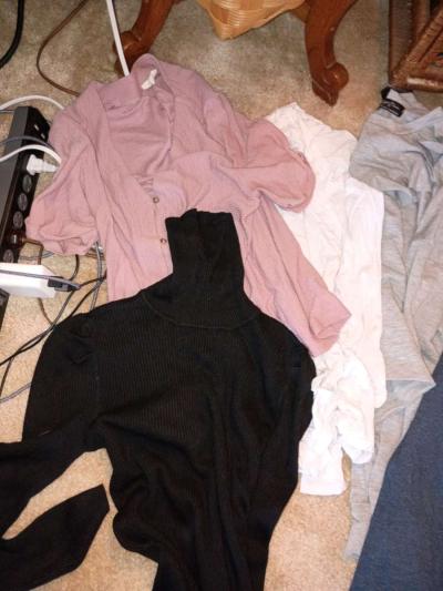 Tons OF Womans Cloths Sizes Very - Thumbnail 2