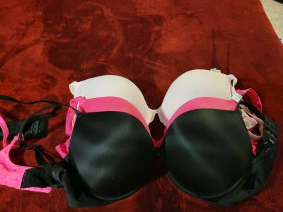 Victoria secret pink extreme push up bras - Thumbnail 2