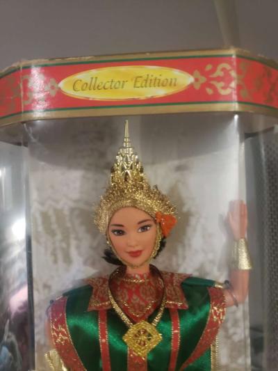 Thai Barbie Doll 1997 Thailand Dolls of the World Collectors - Thumbnail 3
