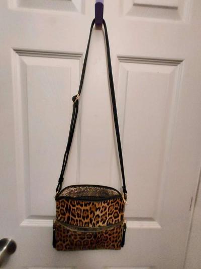 Leopard Print Crossbody Bag - Thumbnail 2