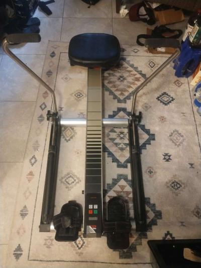 precor 630e rowing machine - Thumbnail 1