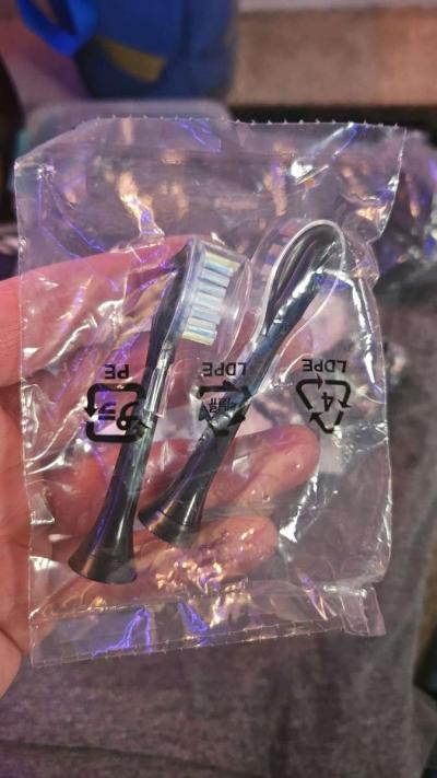 Philips Sonicare DiamondClean 9300 series electric toothbrus - Thumbnail 4