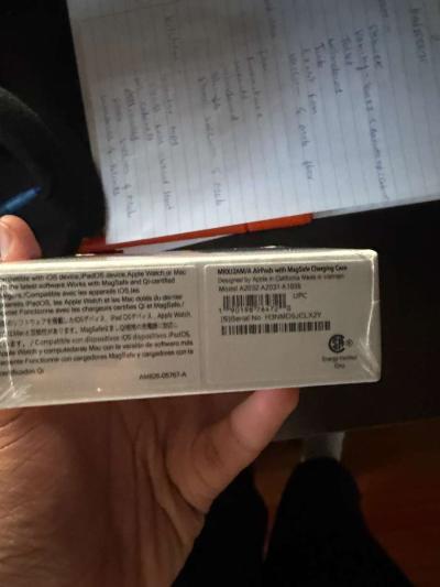 AirPod 2s amazing quality unopened box - Thumbnail 2