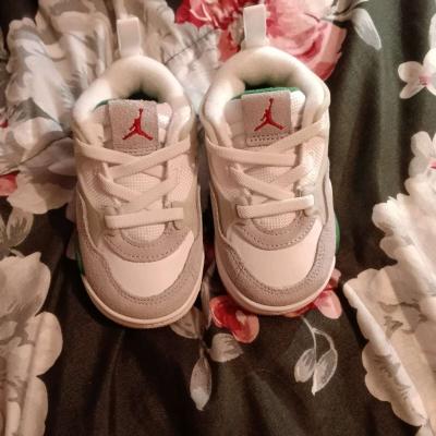 Jordan 4 RM - Thumbnail 2