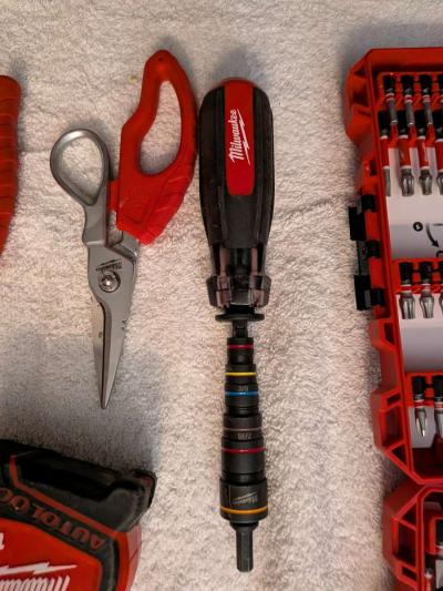 Milwaukee tools - Thumbnail 2