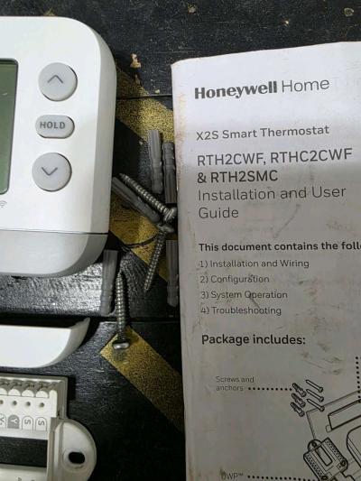 Honeywell Home X2S Smart Thermostat - Thumbnail 4