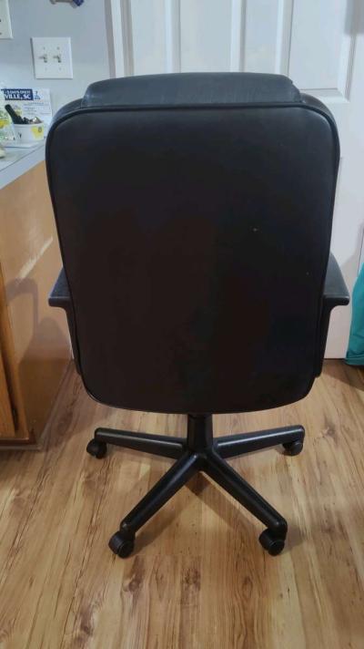 Office Chair - Thumbnail 3