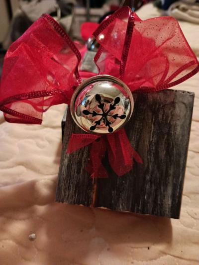 small wooden blocks made into Christmas decorations - Thumbnail 2