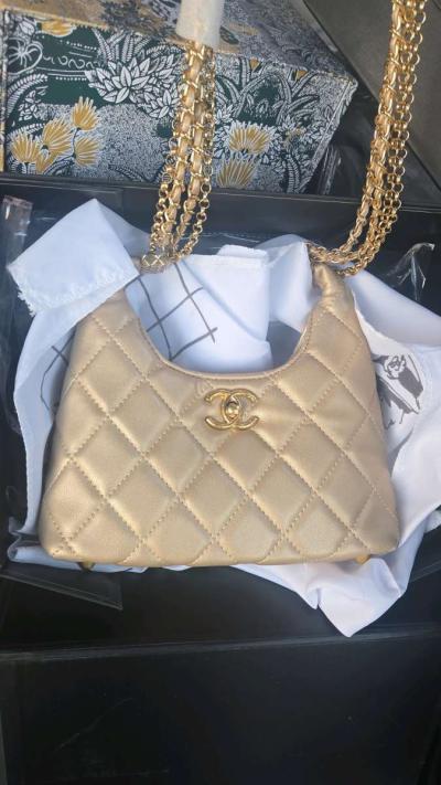 womens Fashionable Handbag - Thumbnail 2