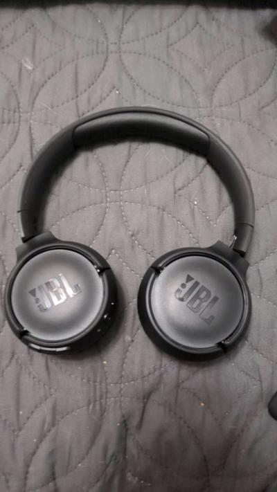 jbl headphone and two smart watches - Thumbnail 3