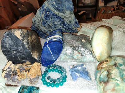 be bundle of rocks - Thumbnail 1
