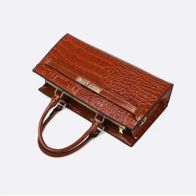 Elegant Brown Crocodile Pattern Handbag - Thumbnail 3