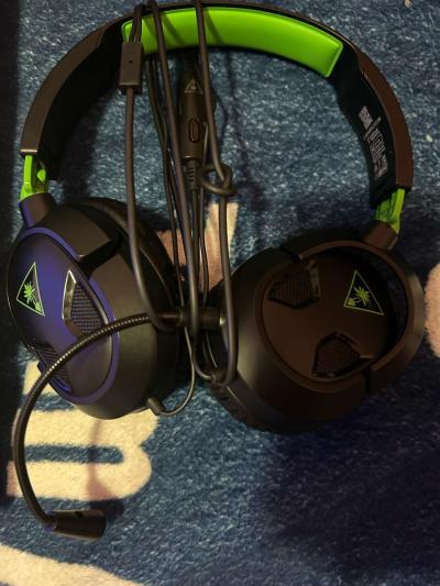 PS5 Gaming Bundle  Console Controller w Grips  Turtle Beach - Thumbnail 2