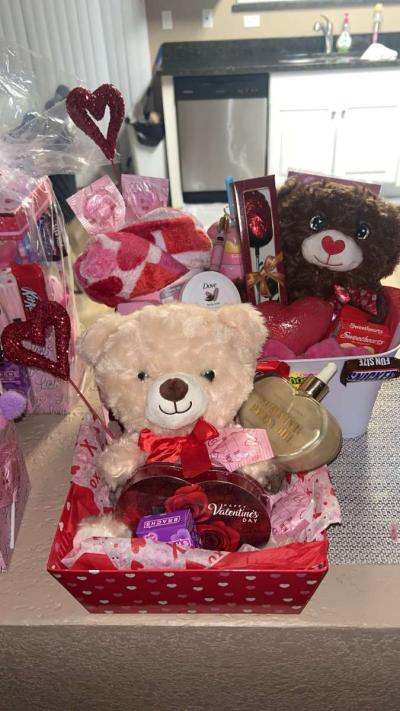 valentines baskets - Thumbnail 2