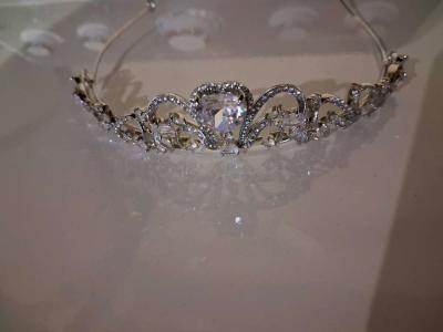 tiara - Manteca, California