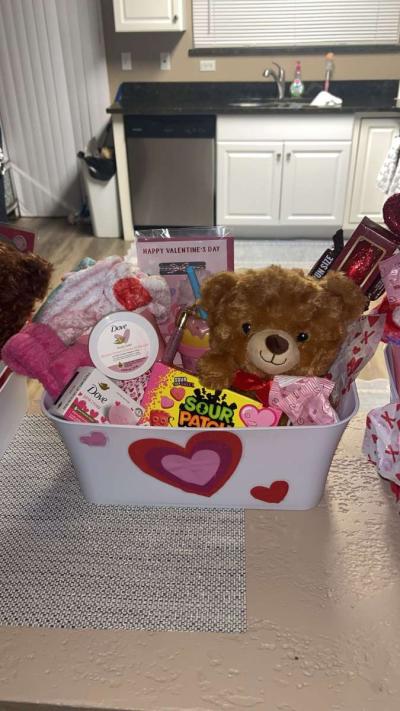 valentines baskets - Thumbnail 3