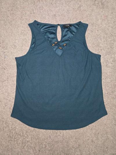 Teal shirt - Thumbnail 1