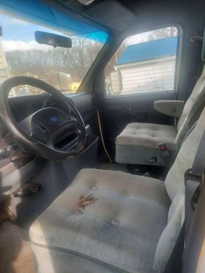 1993 Ford E350 75 motorhome - Thumbnail 6