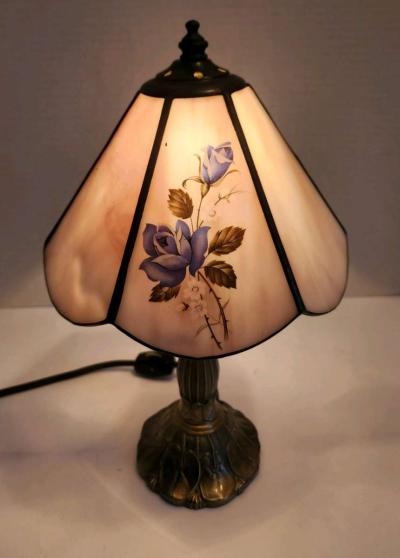 Meyda Tiffany Style Lamp With Handpainted Slag Glass Shade - Thumbnail 2