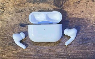 FREE SHIPPING USA ONLY Apple airpods pro 2 gen - Thumbnail 4