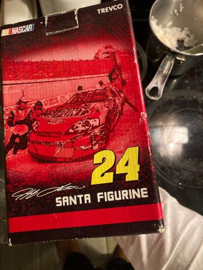 Jeff Gordon 24 NASCAR Santa Figurine - Thumbnail 3