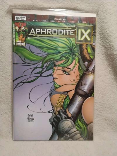 Aphrodite IX issues 04 with 2 variant covers Mint condition - Thumbnail 5